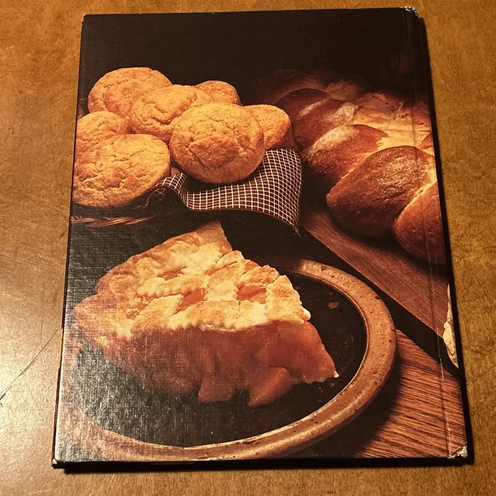 Vintage Great Baking Begins with White Lily Flour Southern Baking Recipes 1982
